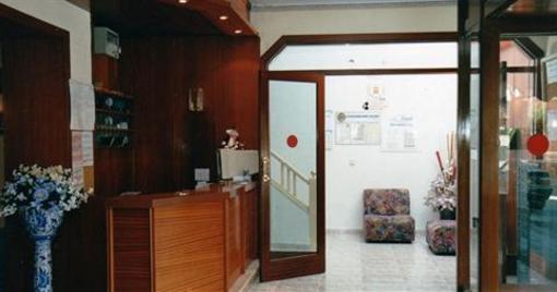 фото отеля Hostal Bonavista Calella