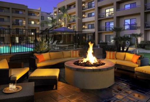 фото отеля Courtyard Hotel Las Colinas Irving