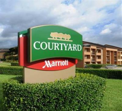 фото отеля Courtyard Hotel Las Colinas Irving