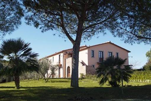 фото отеля Casale Etrusco Apartment Castagneto Carducci