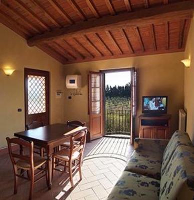 фото отеля Casale Etrusco Apartment Castagneto Carducci