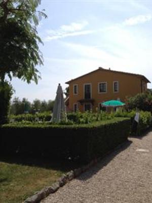 фото отеля Casale Etrusco Apartment Castagneto Carducci