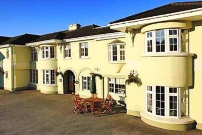 фото отеля Castlelodge Guesthouse Killarney