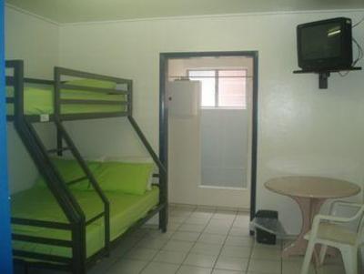 фото отеля Cairns Waterfront Backpackers Hostel