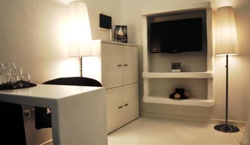 фото отеля Salt Suites and Executive Rooms