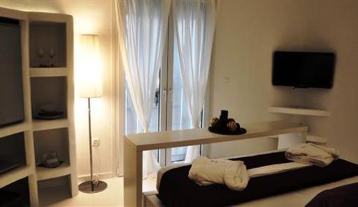 фото отеля Salt Suites and Executive Rooms