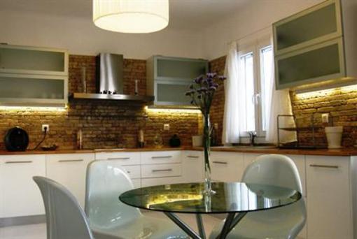 фото отеля Salt Suites and Executive Rooms