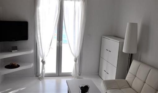 фото отеля Salt Suites and Executive Rooms