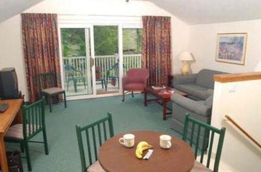 фото отеля Skaneateles Suites