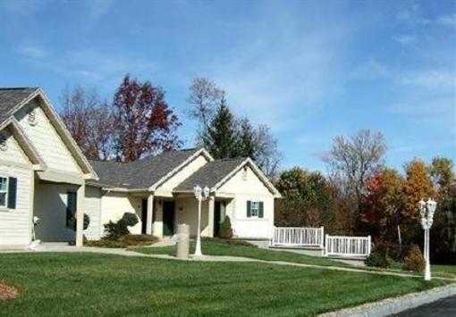 фото отеля Skaneateles Suites