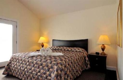 фото отеля Skaneateles Suites