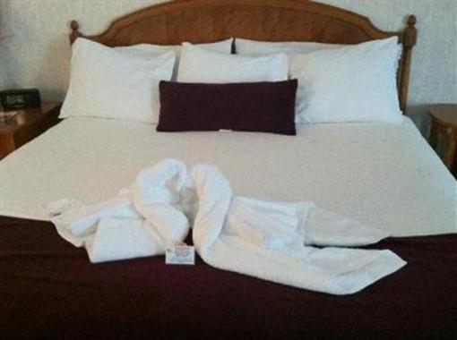 фото отеля Skaneateles Suites