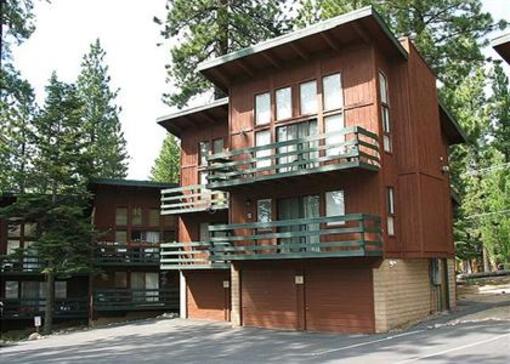 фото отеля Heavenly Valley Base Area Condos by Accommodation Station