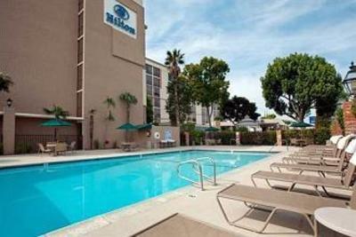 фото отеля Hilton San Bernardino