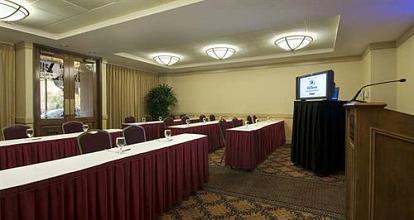 фото отеля Hilton San Bernardino