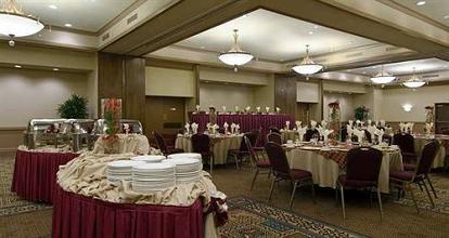 фото отеля Hilton San Bernardino