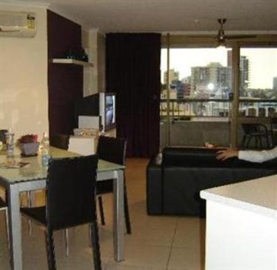 фото отеля Top Of The Mark Apartments Gold Coast