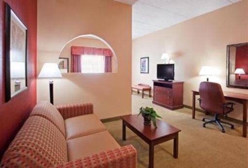 фото отеля Holiday Inn Express Hotel & Suites Troy (Ohio)
