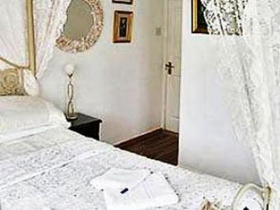 фото отеля Brooklands Guest House Cambridge