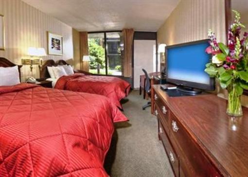 фото отеля Comfort Inn Tysons Corner