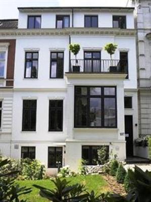 фото отеля Von Deska Townhouses The White House Hamburg