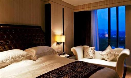 фото отеля White Horse Lake Jianguo Hotel