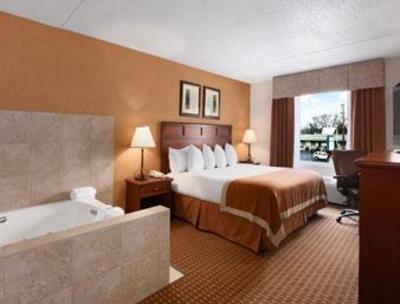 фото отеля Baymont Inn & Suites Branson-On the Strip