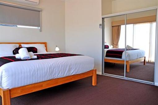 фото отеля Middleton Beach Holiday Park