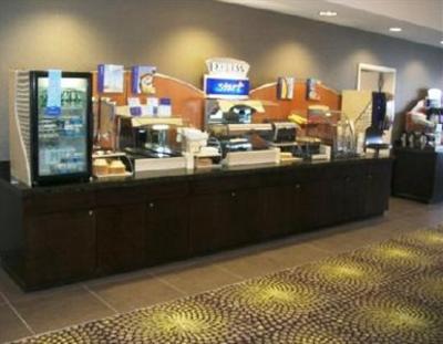 фото отеля Holiday Inn Express Hotel & Suites Hays