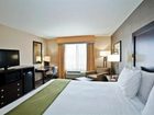 фото отеля Holiday Inn Express Hotel & Suites Hays