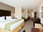 фото отеля Holiday Inn Express Hotel & Suites Hays