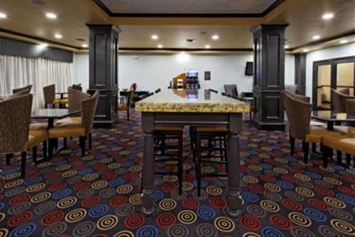 фото отеля Holiday Inn Express Hotel & Suites Glen Rose