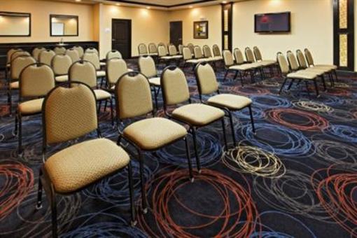 фото отеля Holiday Inn Express Hotel & Suites Glen Rose