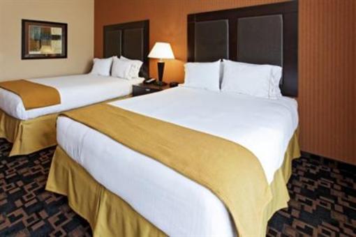 фото отеля Holiday Inn Express Hotel & Suites Glen Rose