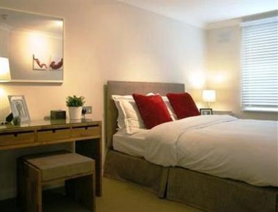 фото отеля Berkeley Park Apartments London