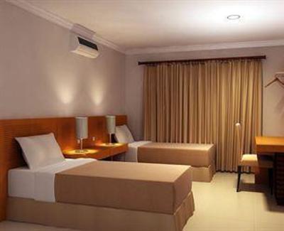 фото отеля Country Heritage Resort Hotel Surabaya