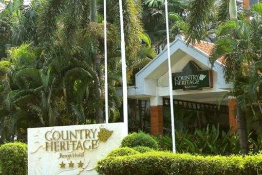 фото отеля Country Heritage Resort Hotel Surabaya