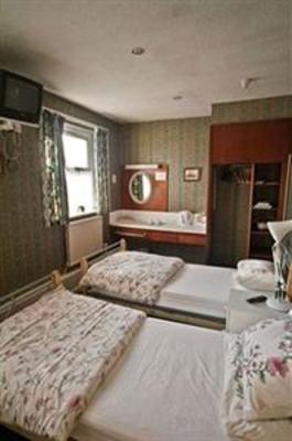 фото отеля Oakwood Bed and Breakfast Heathrow