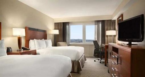 фото отеля Hilton New York JFK Airport Hotel