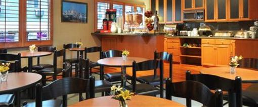 фото отеля Travelodge Seattle by the Space Needle