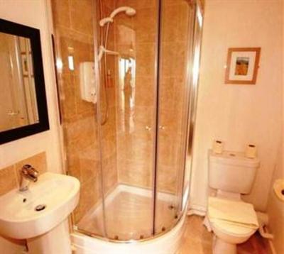 фото отеля Central Serviced Apartments Gloucester Rd