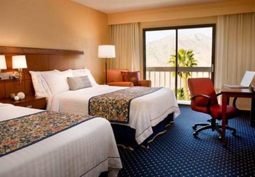 фото отеля Courtyard Palm Springs