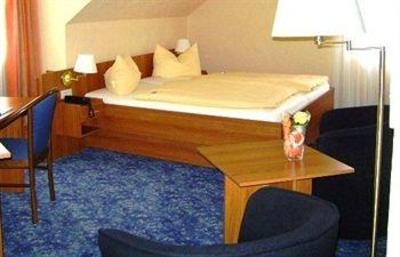 фото отеля Hotel Zur Post Bad Rothenfelde