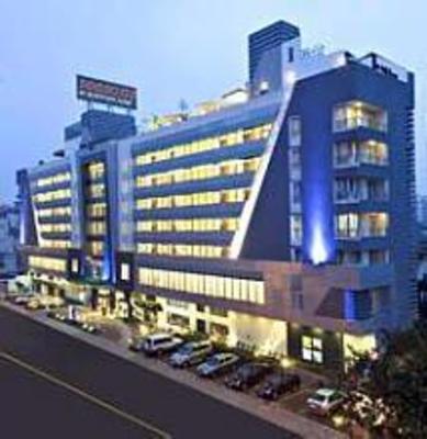 фото отеля Seasons - An Apartment Hotel