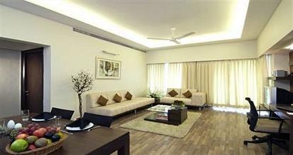 фото отеля Seasons - An Apartment Hotel