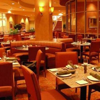 фото отеля Embassy Suites Omaha-La Vista