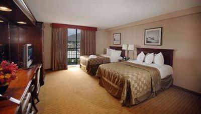 фото отеля Embassy Suites San Francisco Airport