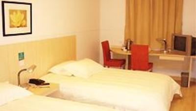 фото отеля JinJiang Inn North Xinggong Street Shenyang