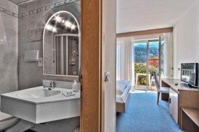фото отеля Hotel Ideal Nago-Torbole