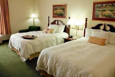 фото отеля Hampton Inn Bloomington West